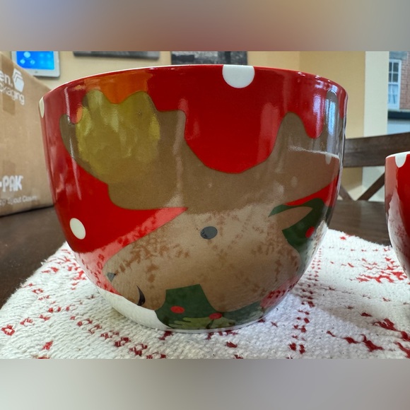 EUC Crate & Barrel Bowls  2018 - Set Of Two - Reindeer Christmas Tree Design - Picture 3 of 8
